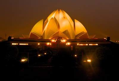 Lotus Temple Delhi Tour India